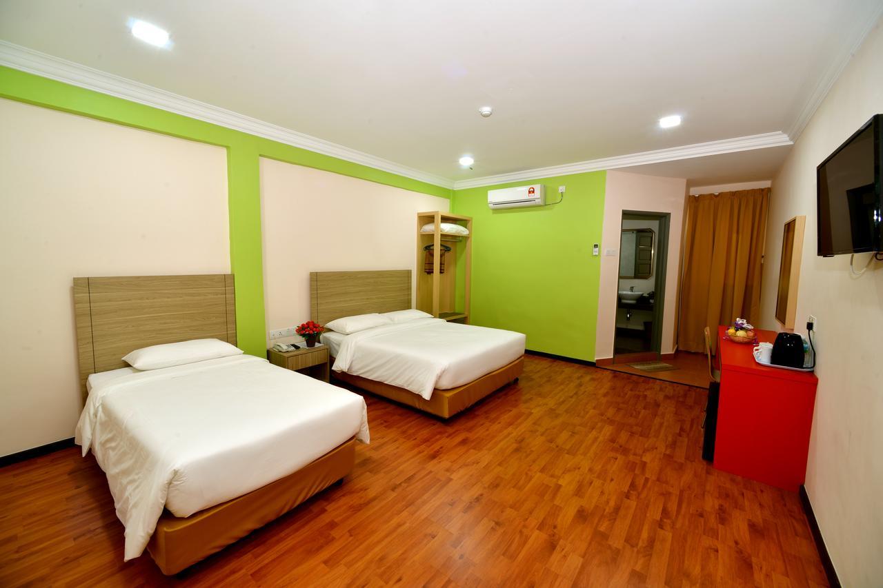 Premium Family-3 Room